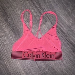 Calvin Klein Sports Bra Small
